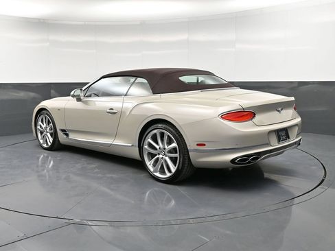 Used 2022 Bentley Continental GT AWD/4WD image 3