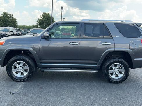 Used 2013 Toyota 4Runner SR5 w/ Convenience Pkg AWD/4WD image 12