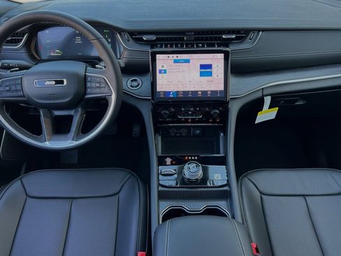 New 2024 Jeep Grand Cherokee Limited 4xe w/ Luxury Tech Group II image 10