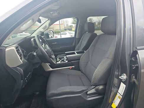 Used 2022 Toyota Tundra SR5 AWD/4WD image 9