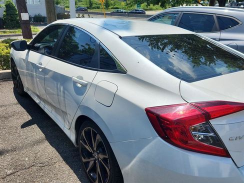 Used 2021 Honda Civic Sport image 4