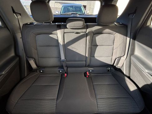 Used 2025 Chevrolet Equinox LT image 38