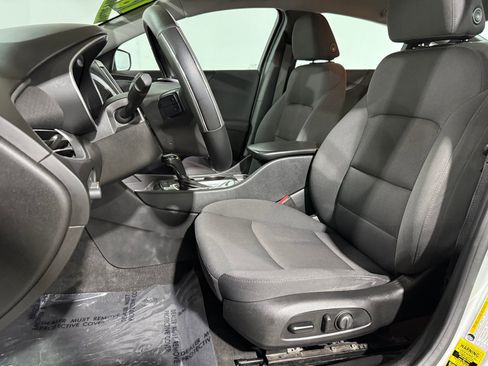 Used 2018 Chevrolet Malibu LS image 5