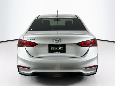 Used 2022 Hyundai Accent SE FWD image 7