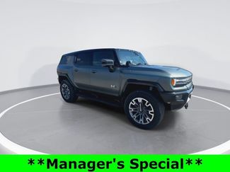 New 2024 GMC Hummer EV 3X w/ LPO, Illumination Package AWD/4WD video 2