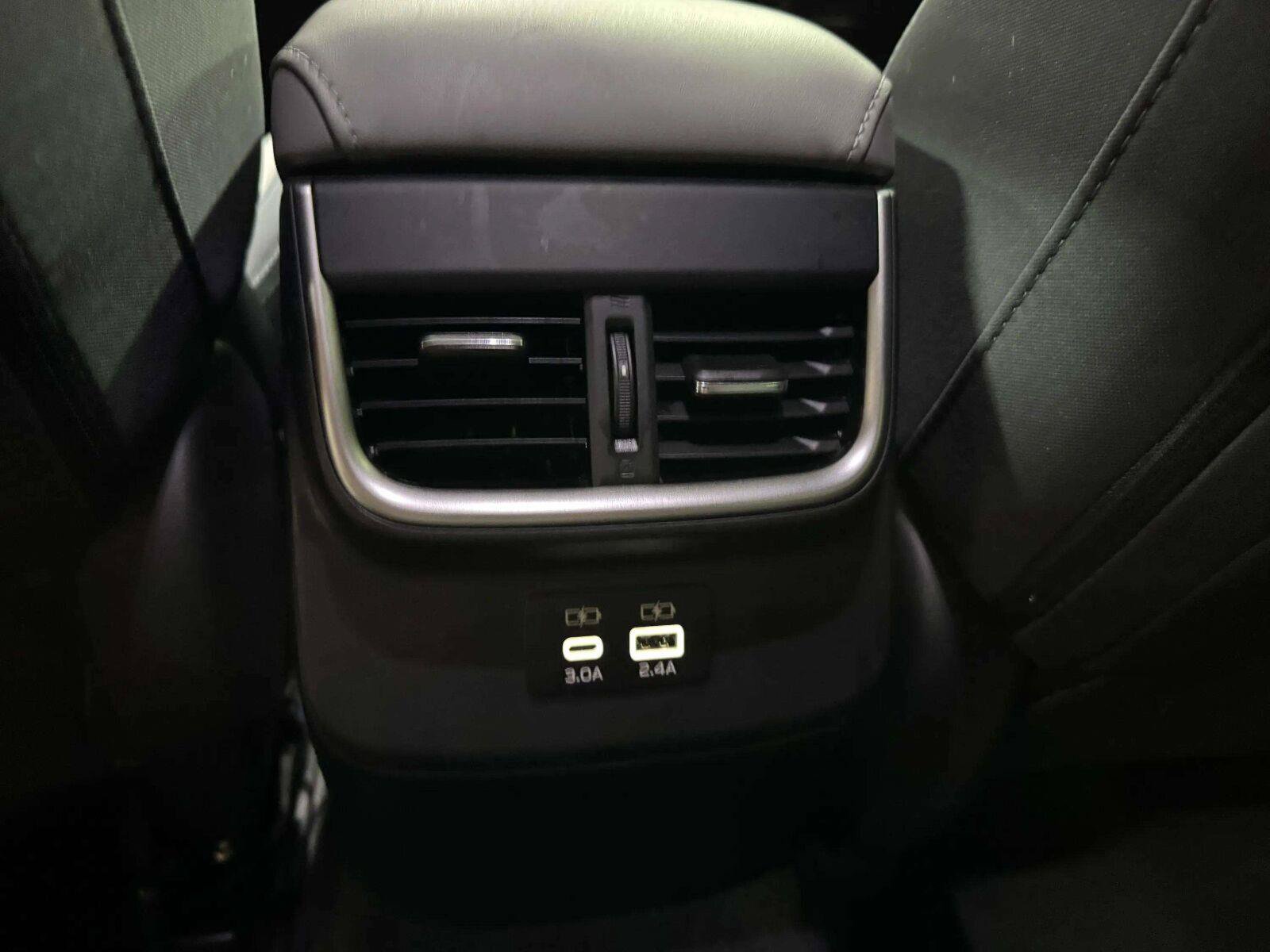 Used 2025 Subaru Outback Premium AWD/4WD image 42