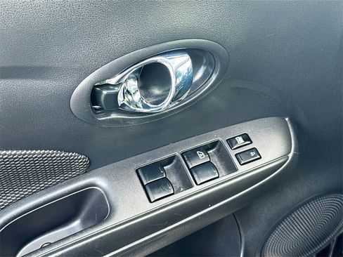 Used 2019 Nissan Versa SV image 18