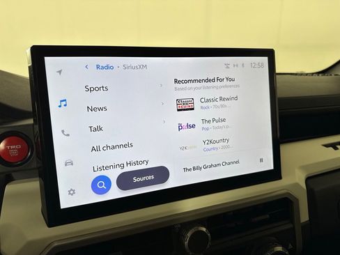 Used 2024 Toyota Tacoma TRD Off-Road image 27