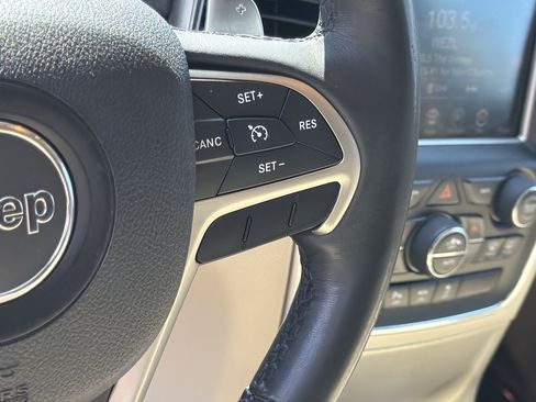 Used 2015 Jeep Grand Cherokee Limited RWD image 20