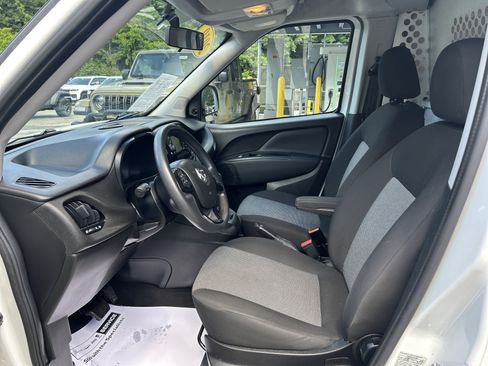 Used 2019 RAM ProMaster City Tradesman FWD image 12