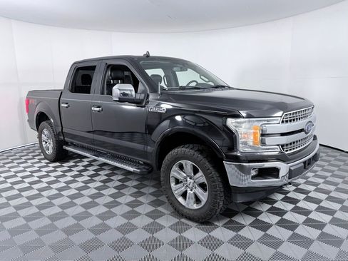 Used 2019 Ford F150 Lariat image 2