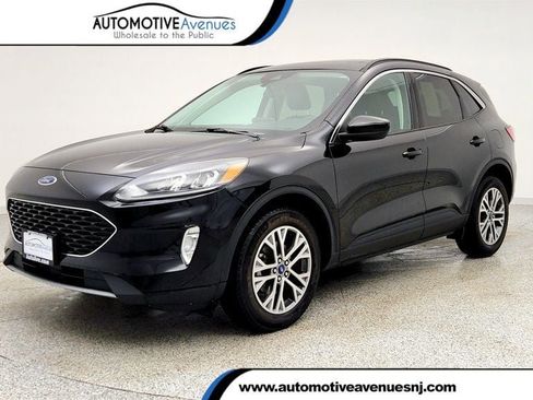 Used 2022 Ford Escape SEL w/ Technology Package image 1