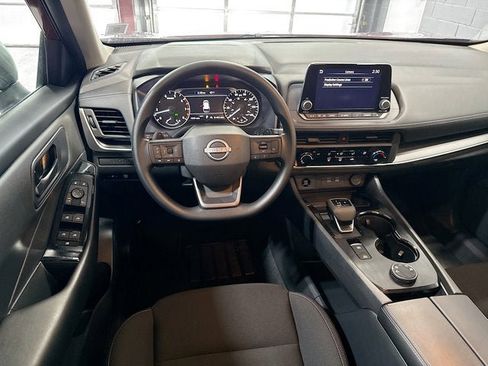 Certified 2025 Nissan Rogue S image 18