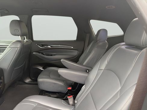Used 2024 Buick Enclave Premium image 16