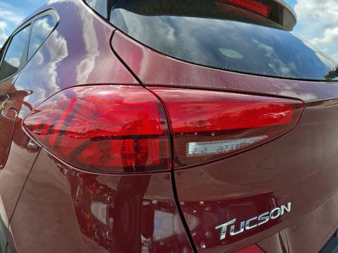 Used 2020 Hyundai Tucson Value w/ Winter Weather Package image 35