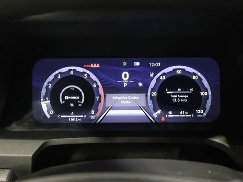 Used 2024 Toyota Tacoma TRD Off-Road image 39