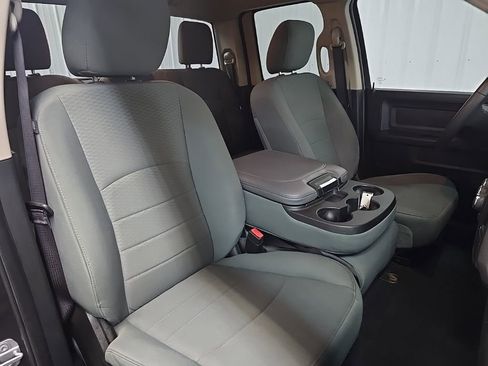 Used 2018 RAM 1500 Express w/ Express Value Package image 14