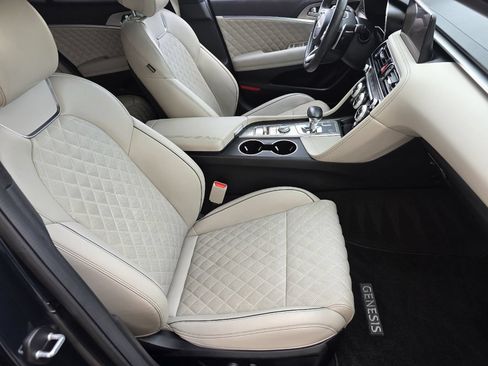 Used 2023 Genesis G70 3.3T w/ Sport Prestige Package RWD image 26