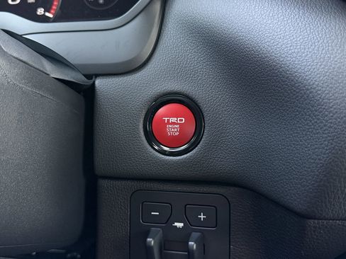New 2026 Toyota Tundra Limited AWD/4WD image 20