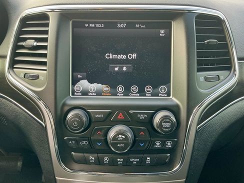 Used 2018 Jeep Grand Cherokee Limited image 35