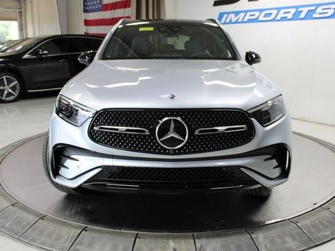 Used 2024 Mercedes-Benz GLC 300 image 3