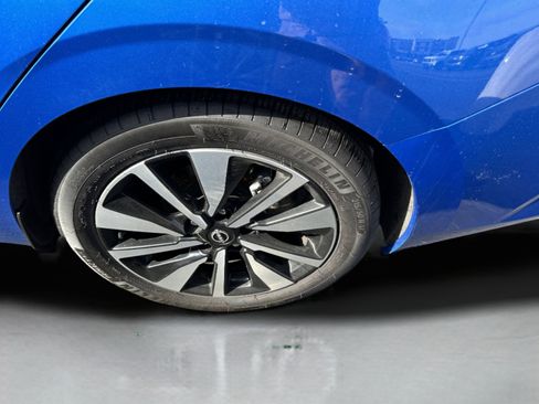 Used 2025 Nissan Sentra SV w/ SV Premium Package image 10