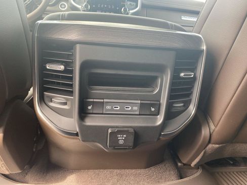 New 2026 RAM 1500 Laramie AWD/4WD image 32