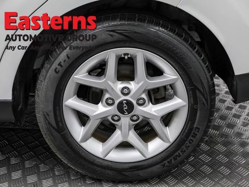 Used 2023 Kia Soul LX w/ Option Group 015 image 32