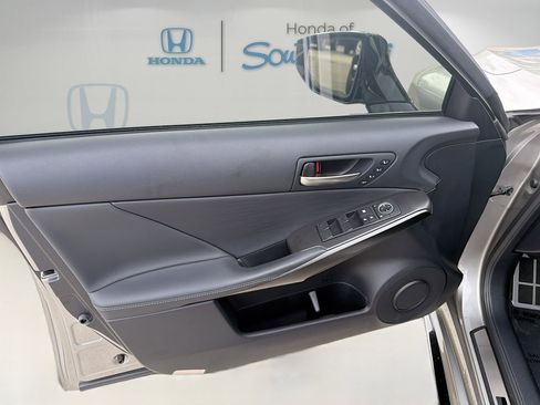 Used 2023 Lexus IS 350 F Sport image 19