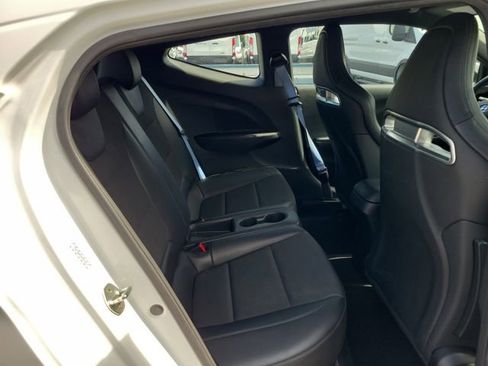 Used 2022 Hyundai Veloster N FWD image 6
