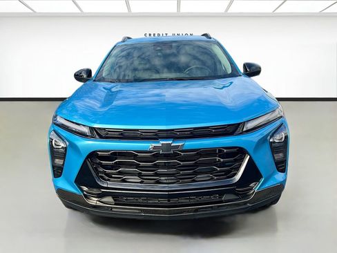 Used 2025 Chevrolet Trax ACTIV w/ Driver Confidence Package image 2