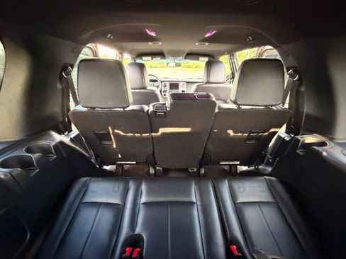 Used 2015 Ford Expedition XLT w/ Equipment Group 202A RWD image 28