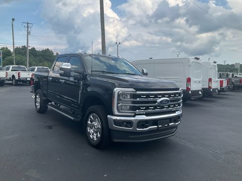 New 2026 Ford F250 Lariat w/ Chrome Package AWD/4WD image 3
