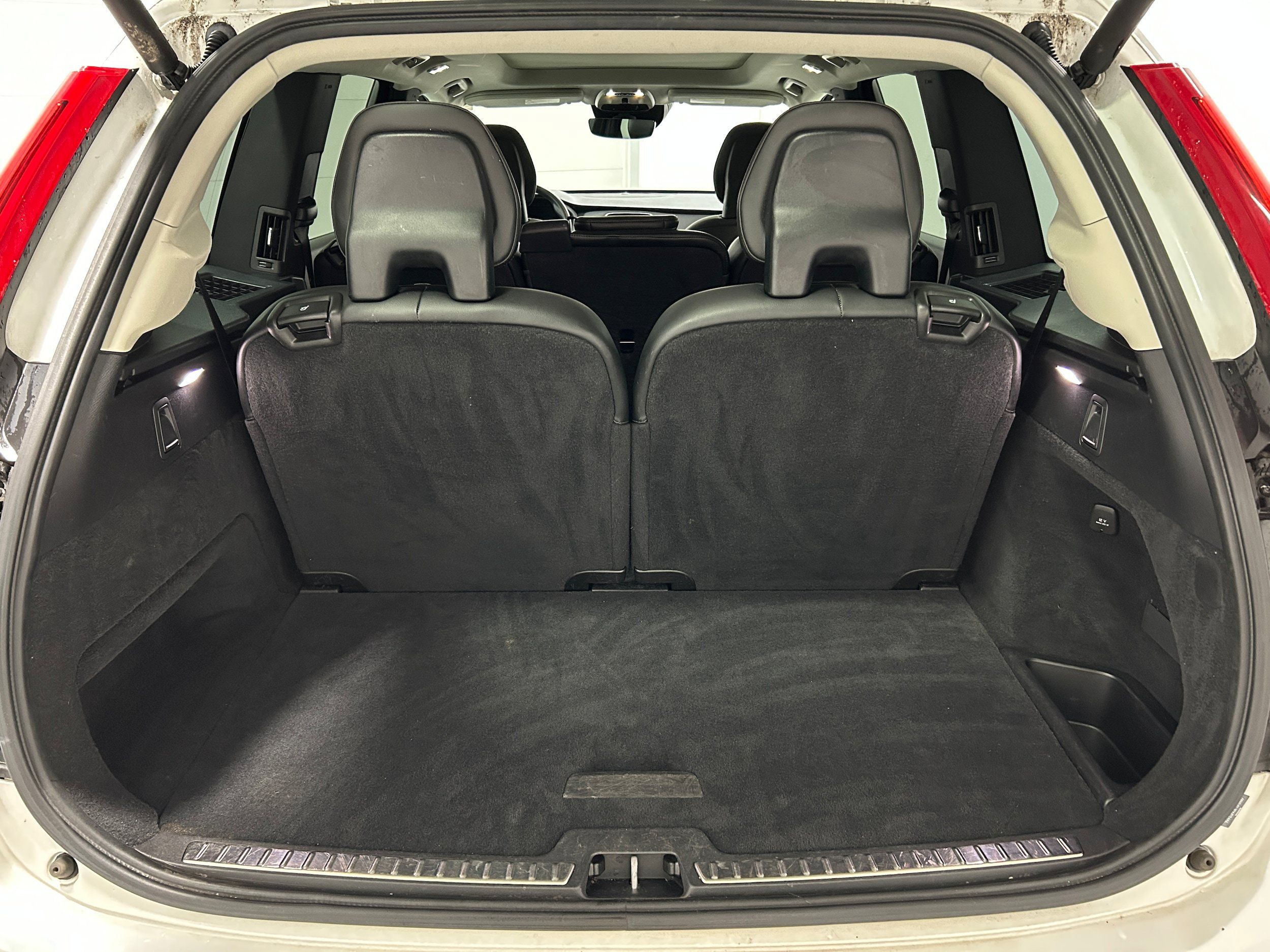 Used 2020 Volvo XC90 T5 Momentum AWD/4WD image 30