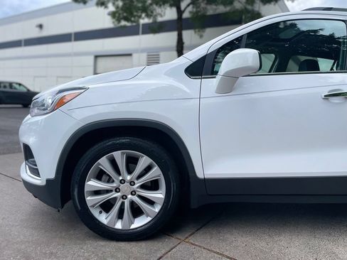 Used 2018 Chevrolet Trax Premier FWD image 7