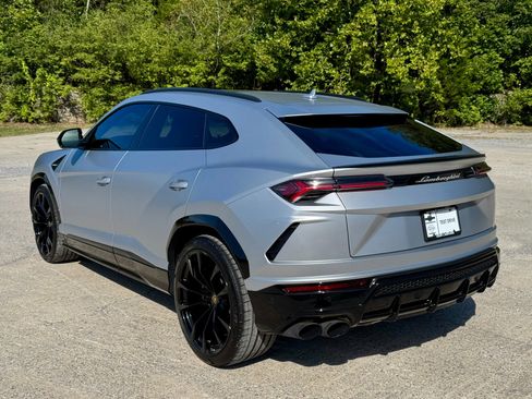 Used 2021 Lamborghini Urus image 4