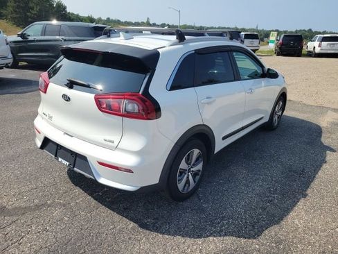 Used 2018 Kia Niro LX FWD image 6