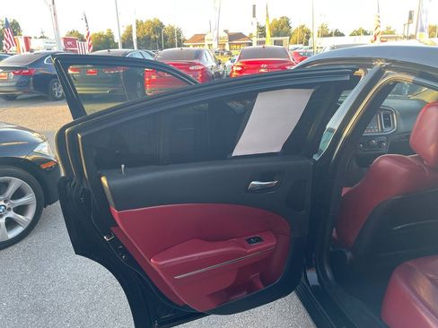 Used 2012 Dodge Charger SXT Plus image 11