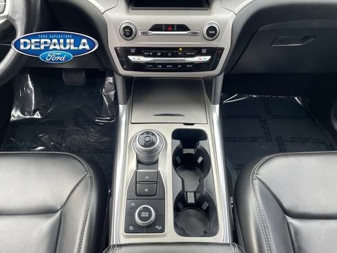 Used 2021 Ford Explorer XLT w/ Equipment Group 202A AWD/4WD image 14