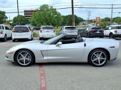 Used 2012 Chevrolet Corvette Convertible w/ Battery Protection Package image 11