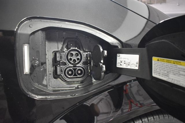 Certified 2024 Nissan Ariya AWD image 45