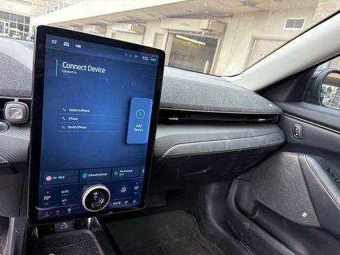 Used 2023 Ford Mustang Mach-E Premium image 23