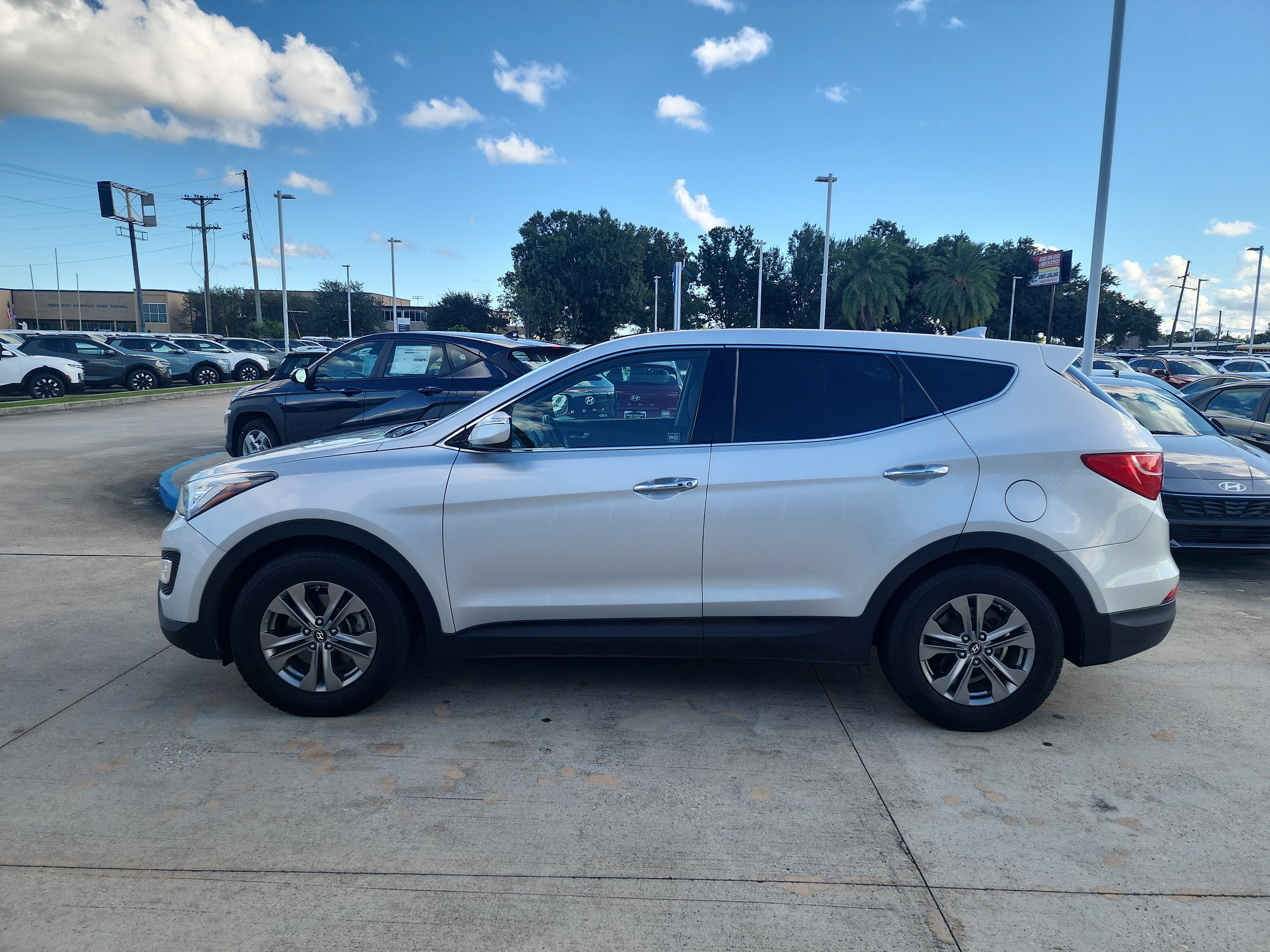Used 2014 Hyundai Santa Fe Sport w/ Technology Package 14 FWD image 4