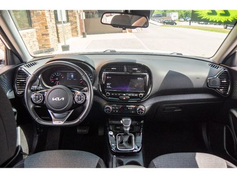 Used 2022 Kia Soul GT-Line FWD image 15