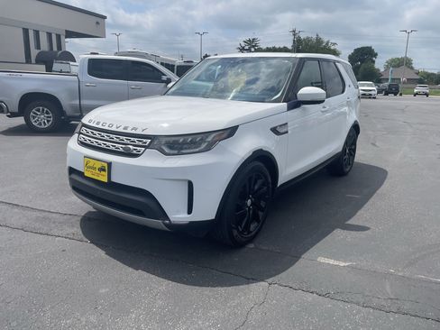 Used 2017 Land Rover Discovery HSE AWD/4WD image 4