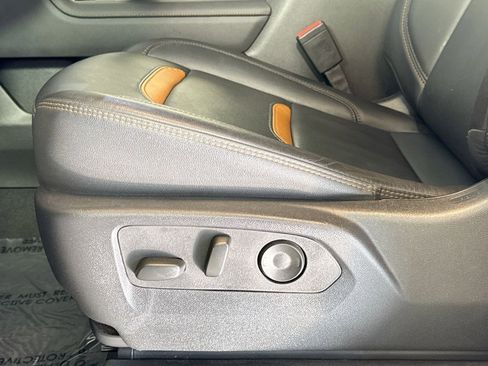 Used 2025 GMC Sierra 1500 AT4 image 18