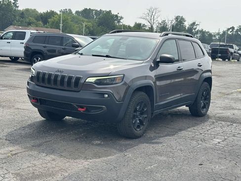 Used 2019 Jeep Cherokee Trailhawk w/ Cold Weather Group AWD/4WD image 7