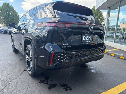 New 2026 Volkswagen Tiguan SEL R-Line