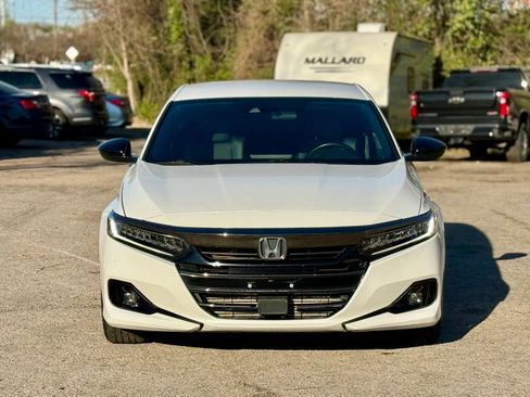 Used 2021 Honda Accord Sport image 3