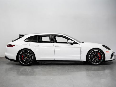 Used 2018 Porsche Panamera Turbo Sport Turismo AWD/4WD image 2